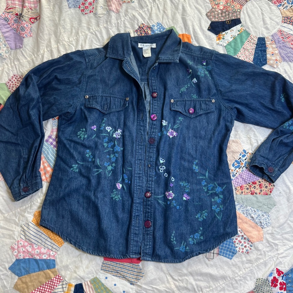 CA Sport Womens Medium Blue Denim Floral Embroidered Button Down Shirt Cotton